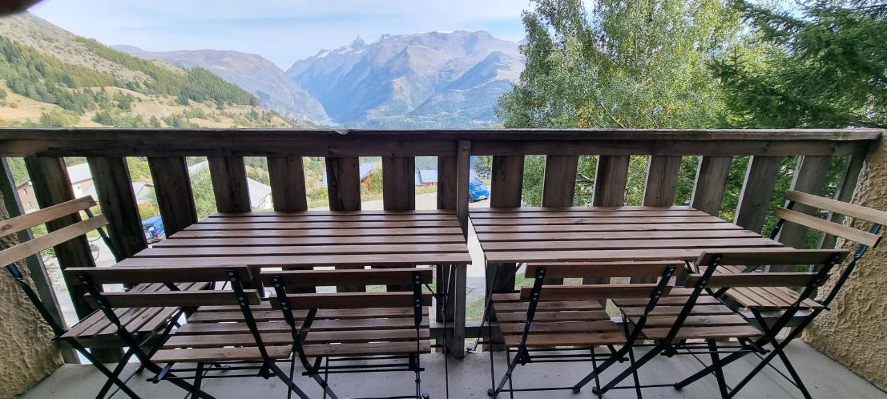 Апартаменти Auris Les Gentianes Station Alpe Huez Екстер'єр фото